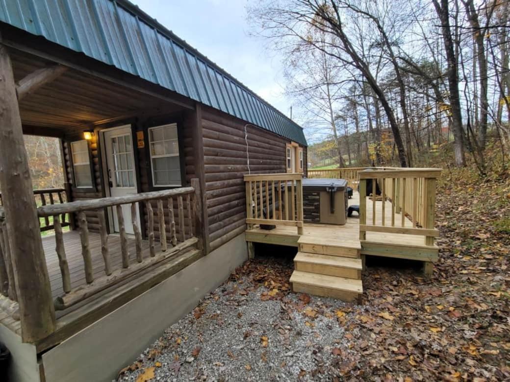 Acorn Cottage At Hocking Vacations Logan Εξωτερικό φωτογραφία
