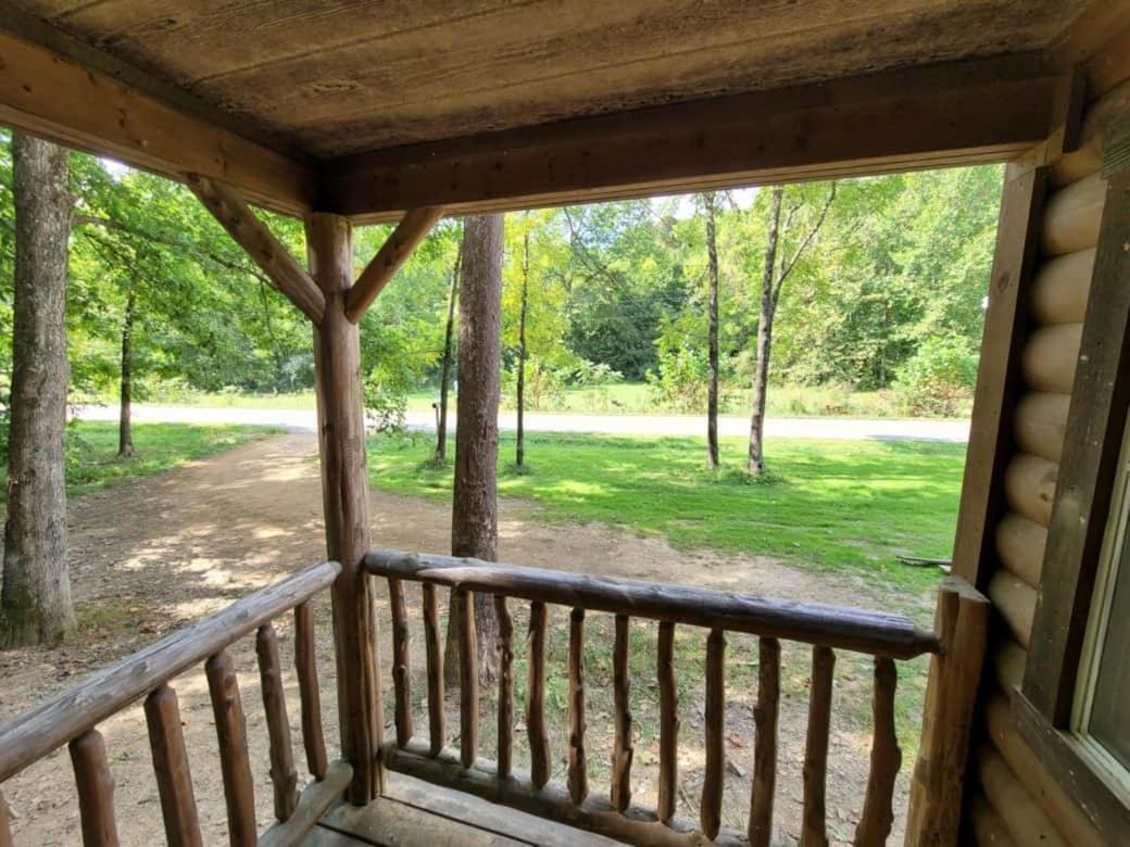 Acorn Cottage At Hocking Vacations Logan Εξωτερικό φωτογραφία