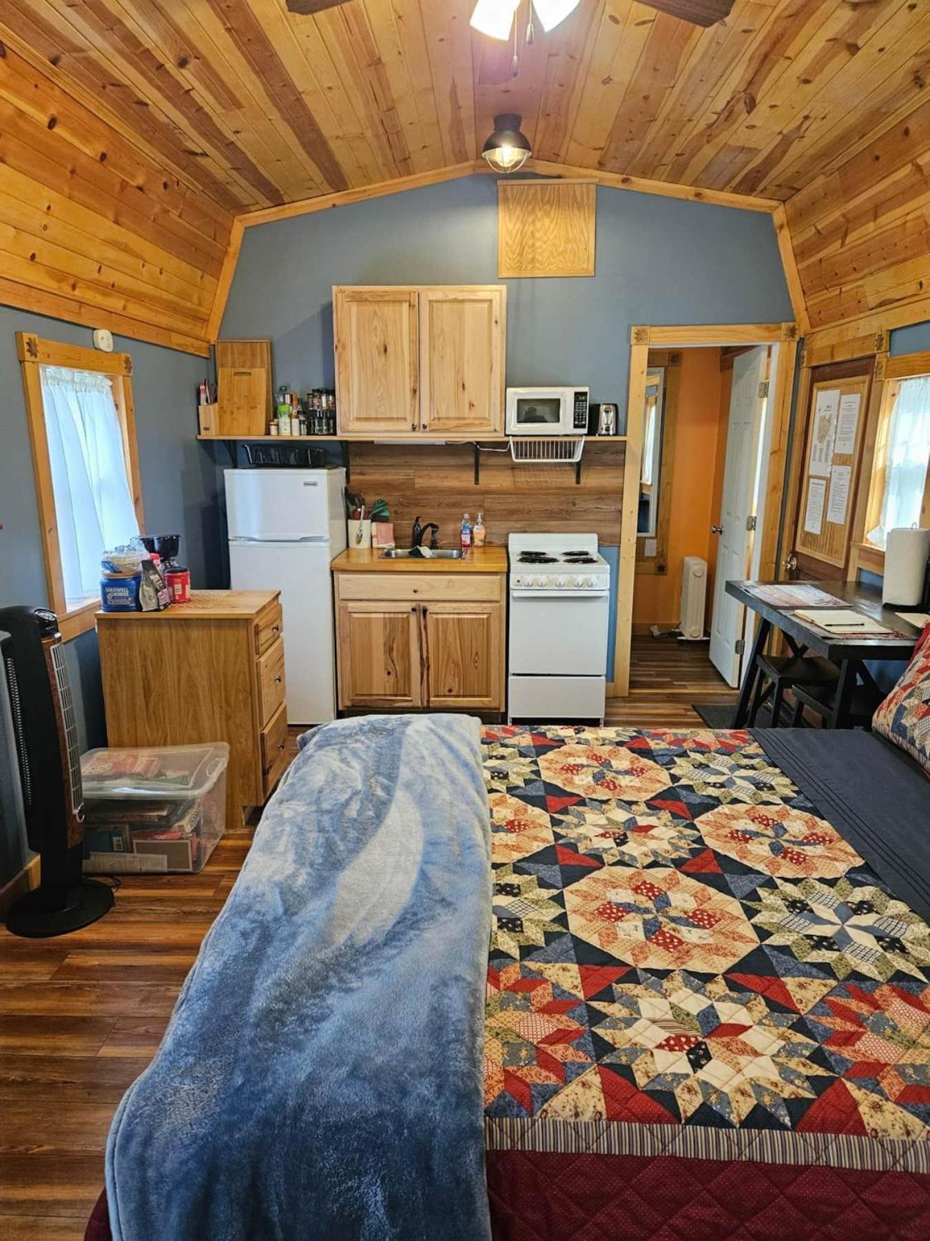 Acorn Cottage At Hocking Vacations Logan Εξωτερικό φωτογραφία