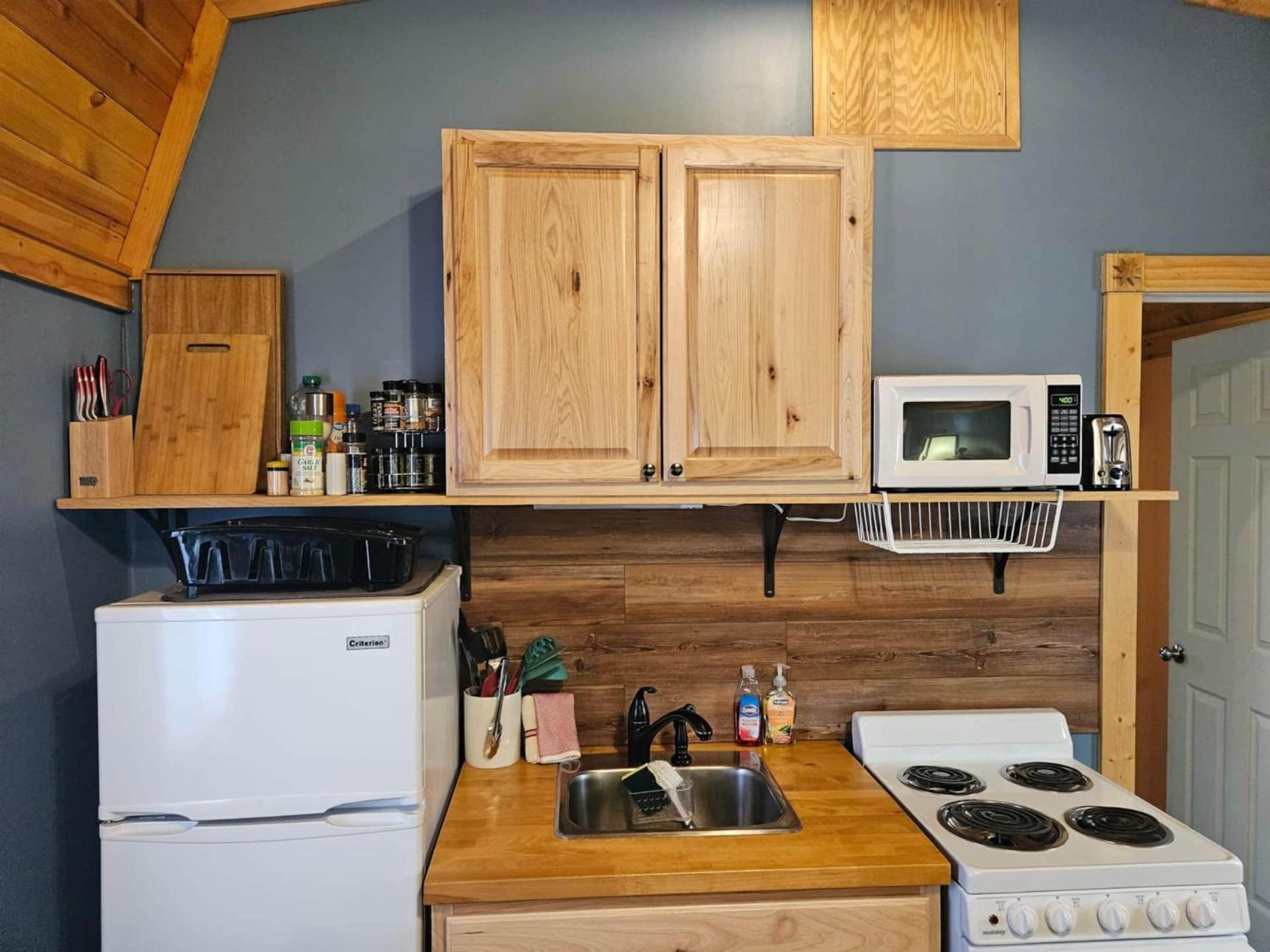 Acorn Cottage At Hocking Vacations Logan Εξωτερικό φωτογραφία